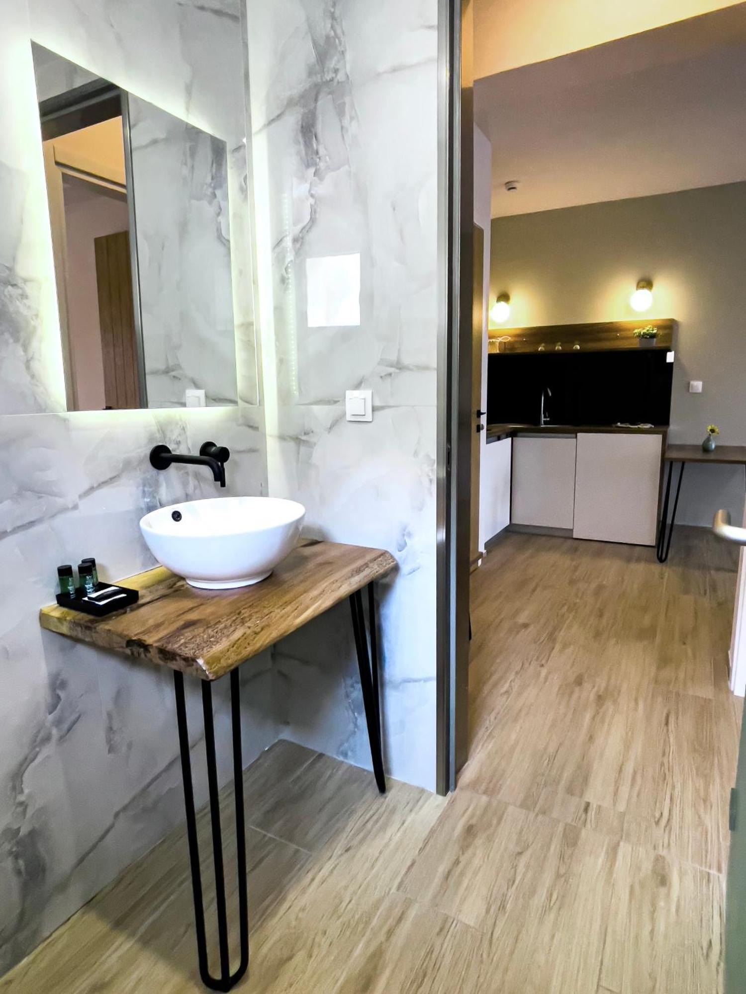 Athonite All Seasons Luxury Suites Ierissos Exterior foto